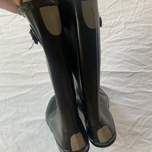 Kid’s Hunter Boots GUC - Picture 4 of 8